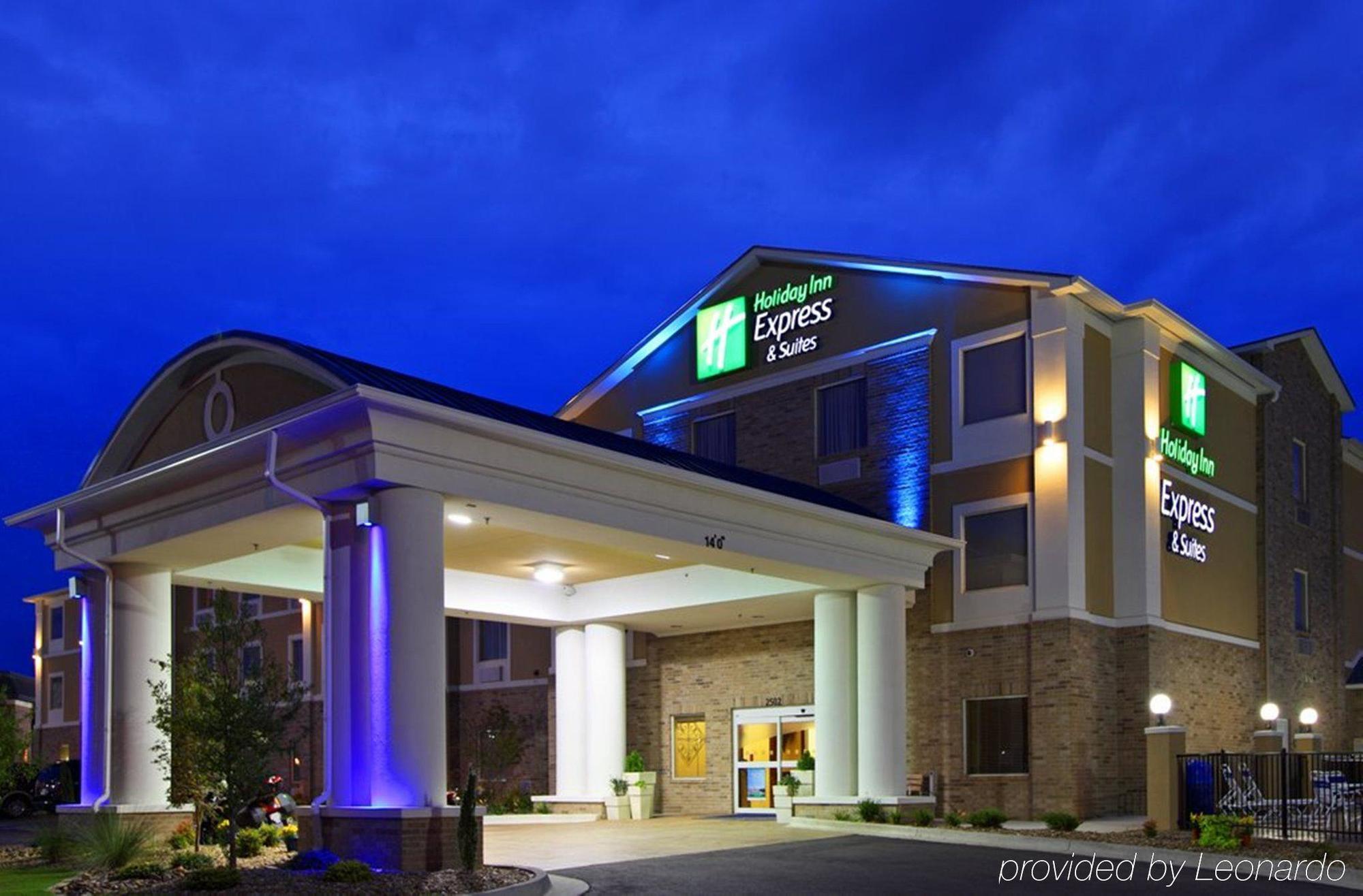 Holiday Inn Express & Suites Cumberland - La Vale By Ihg Exterior photo